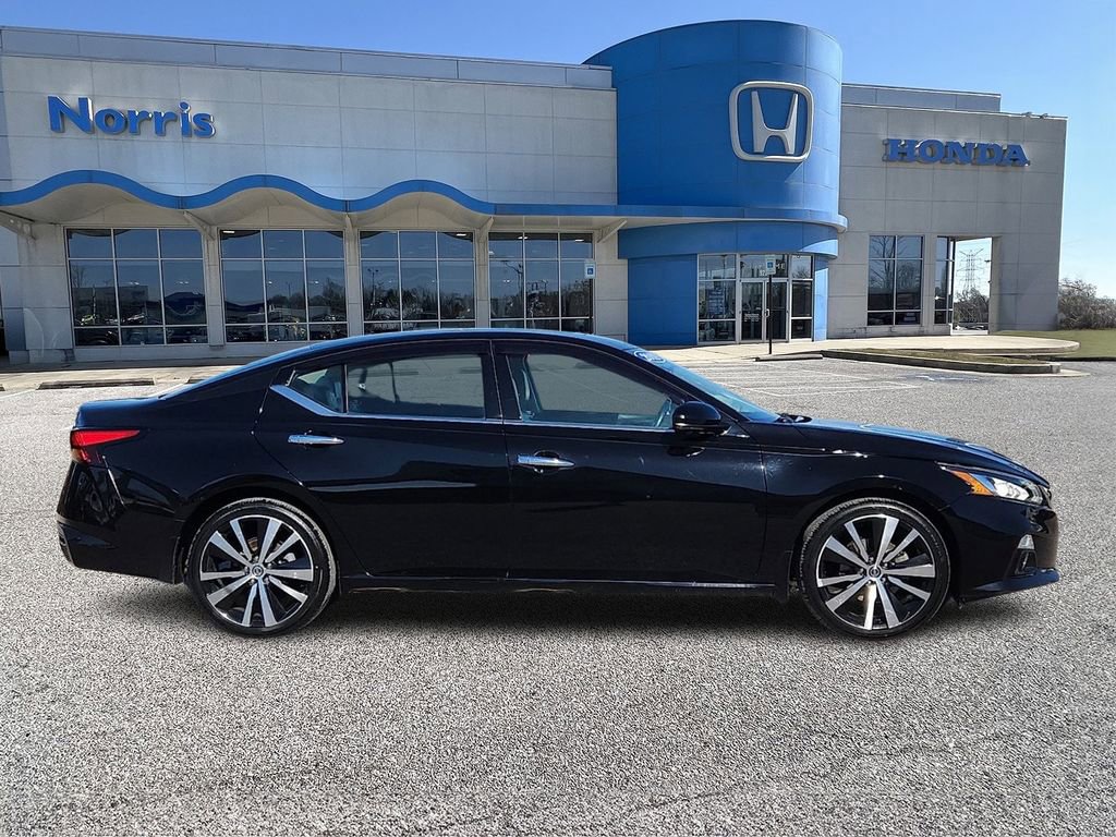 Used 2019 Nissan Altima 2.5 Platinum image 5