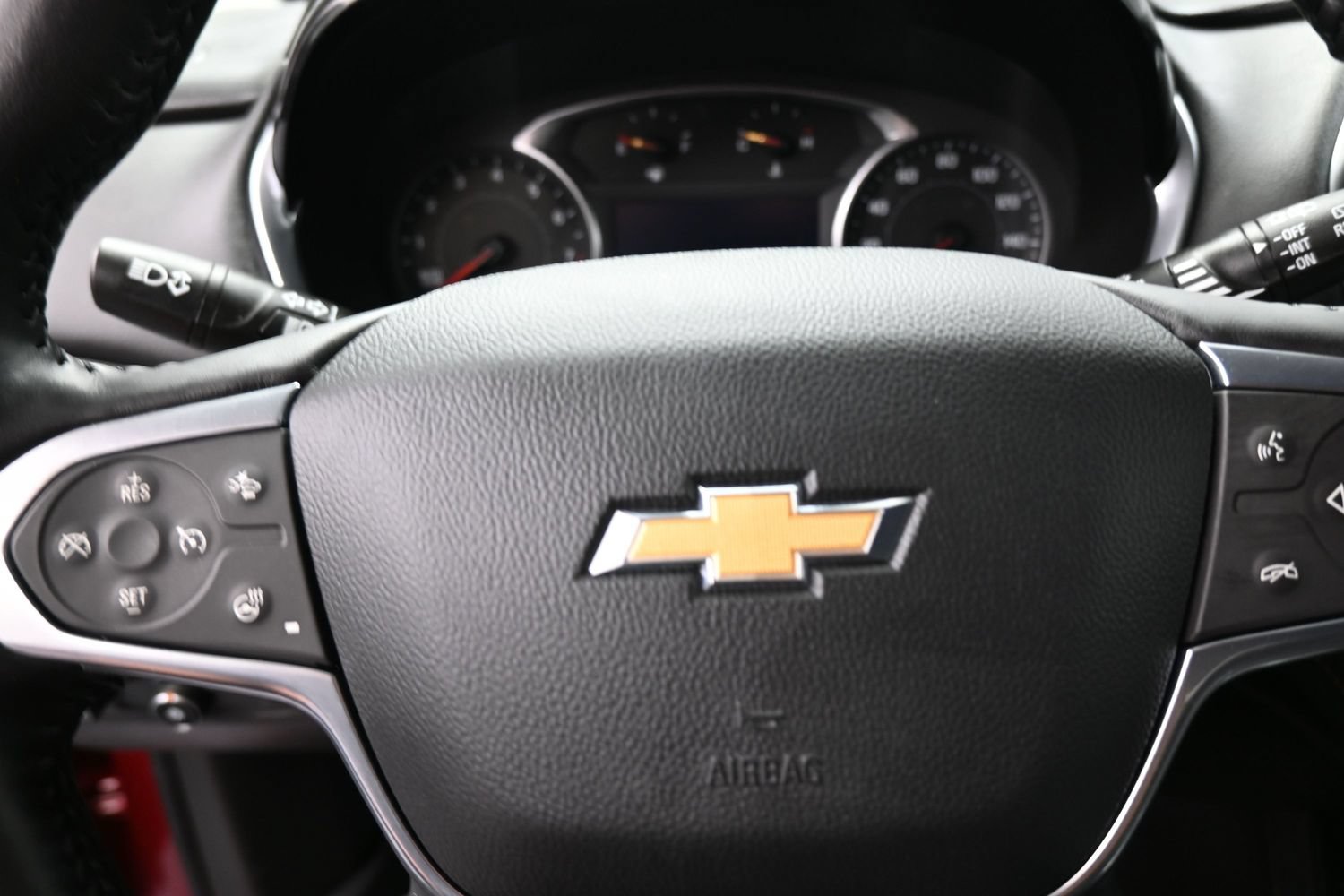 Used 2021 Chevrolet Traverse LT FWD image 16