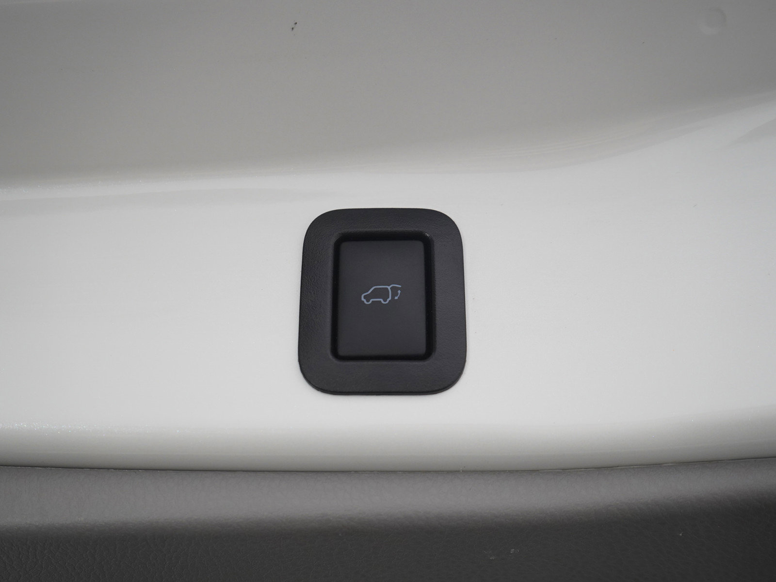Used 2019 Toyota Highlander XLE FWD image 21