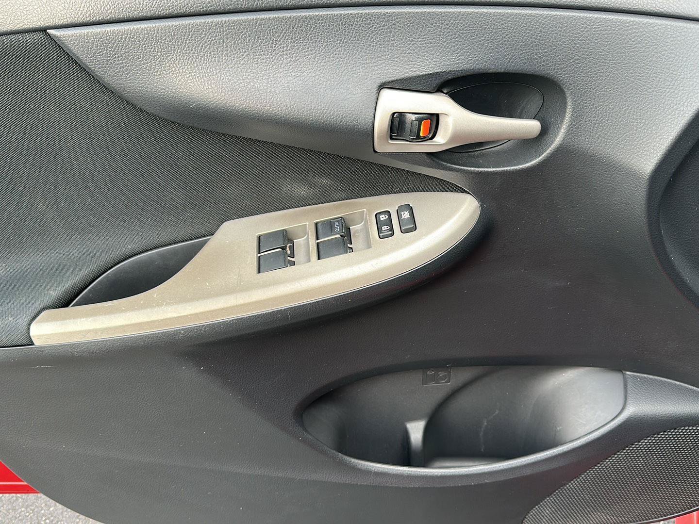 Used 2010 Toyota Corolla S w/ S EVP Pkg #3 FWD image 4
