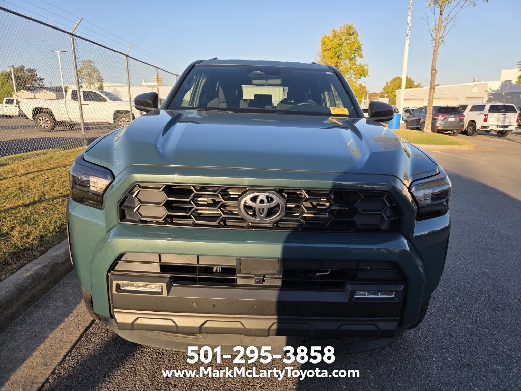 Used 2025 Toyota 4Runner TRD Off-Road AWD/4WD image 2