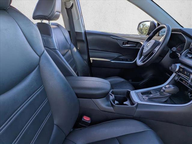 Used 2021 Toyota RAV4 XLE Premium image 21