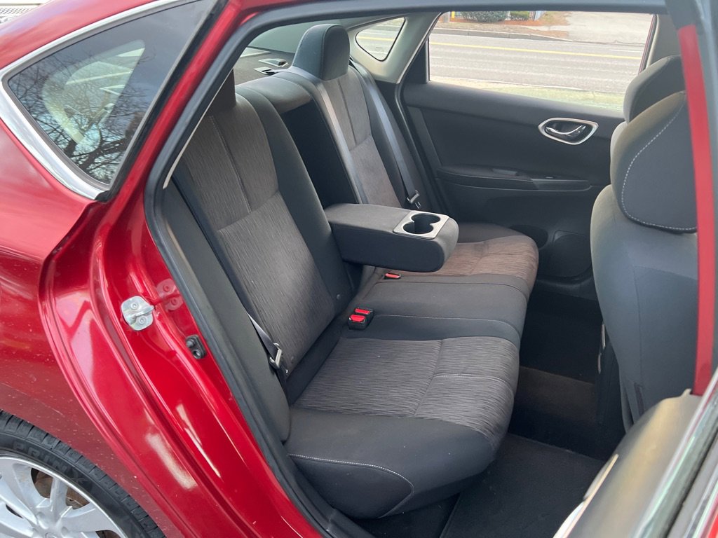 Used 2015 Nissan Sentra SV w/ Style Package FWD image 16