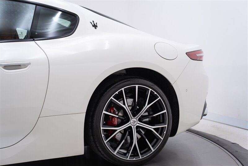 Used 2024 Maserati GranTurismo Modena AWD/4WD image 33