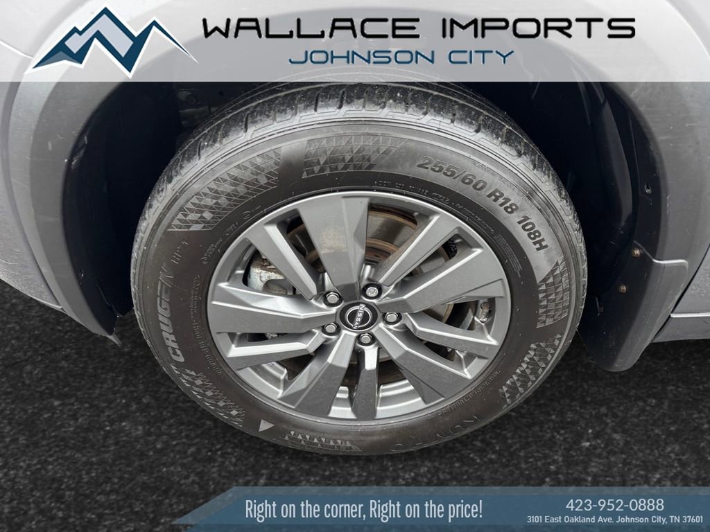 Used 2024 Nissan Pathfinder S image 9