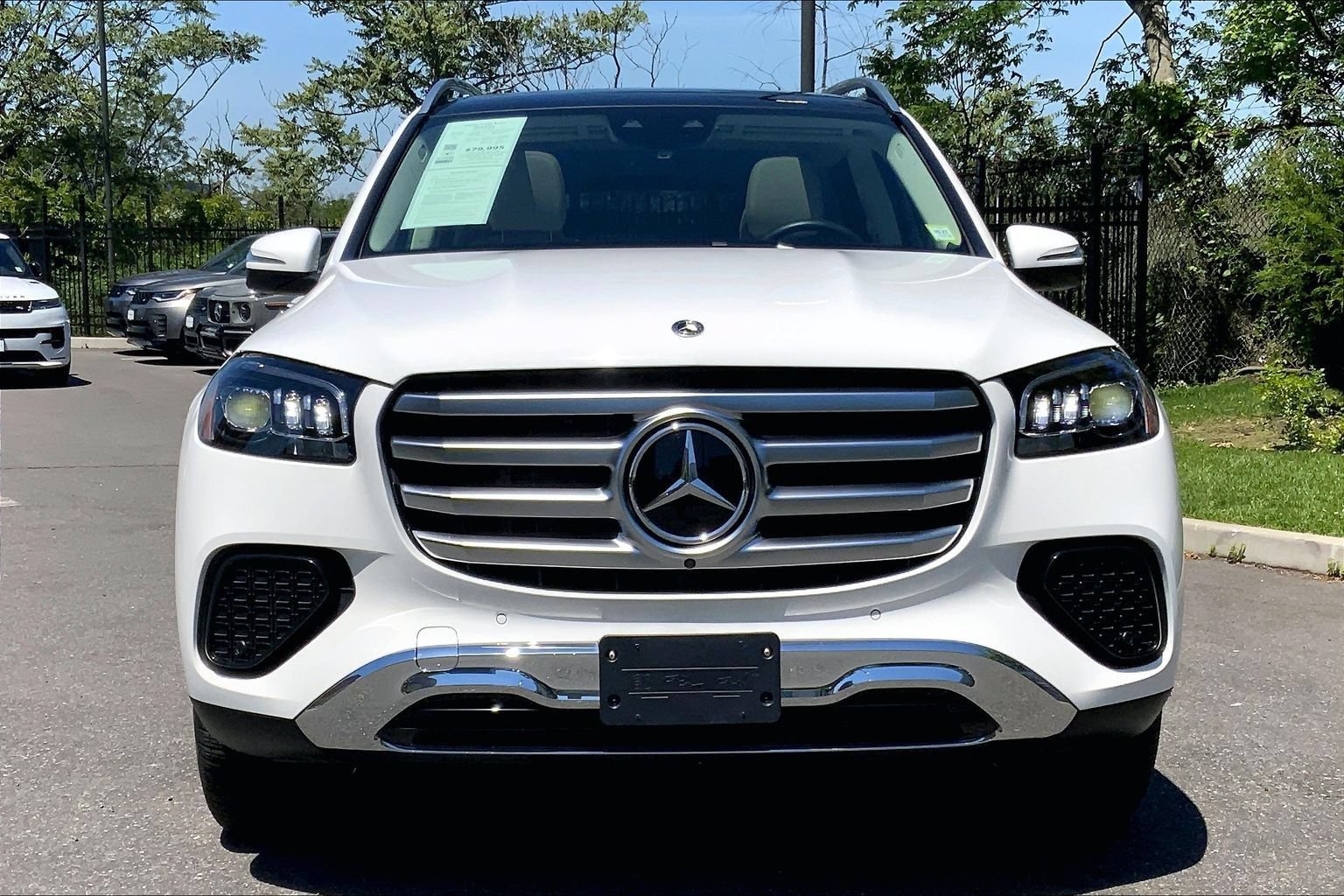 Used 2025 Mercedes-Benz GLS 450 4MATIC image 3