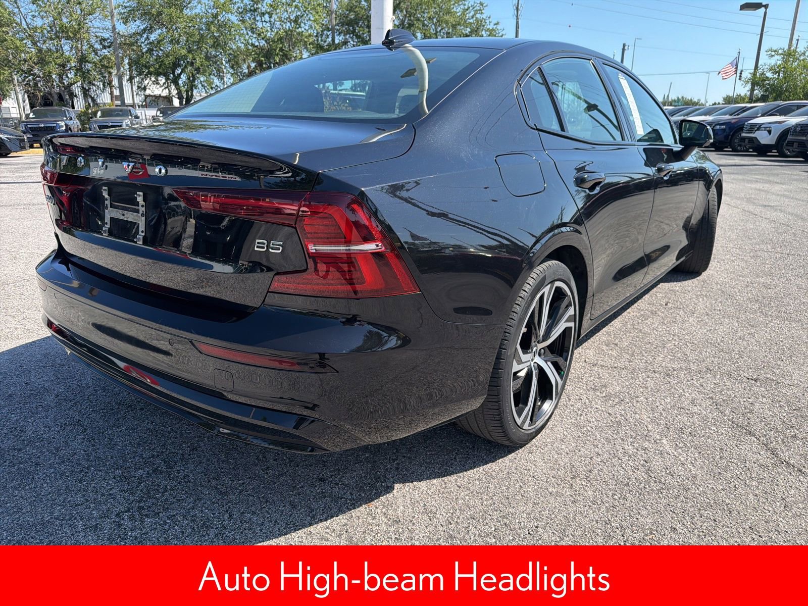 Used 2024 Volvo S60 B5 Core FWD image 7