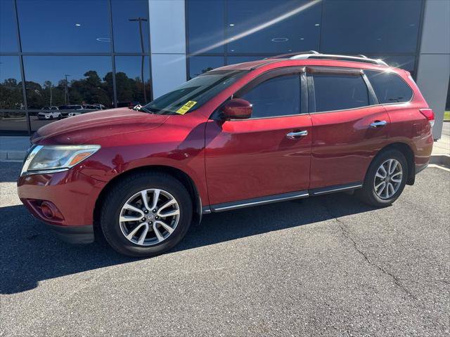 Used 2013 Nissan Pathfinder SV AWD/4WD image 1
