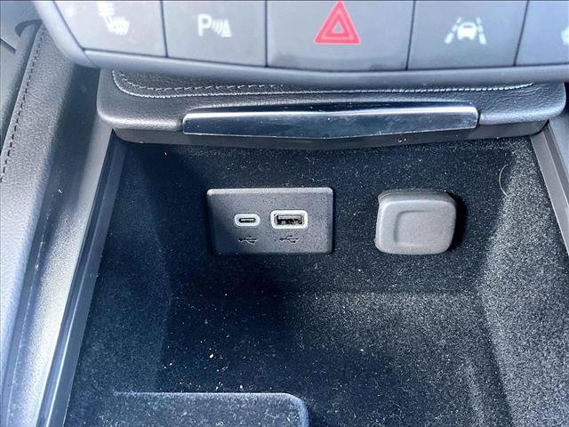 Certified 2024 Cadillac XT4 Luxury w/ Cold Weather Package FWD image 26