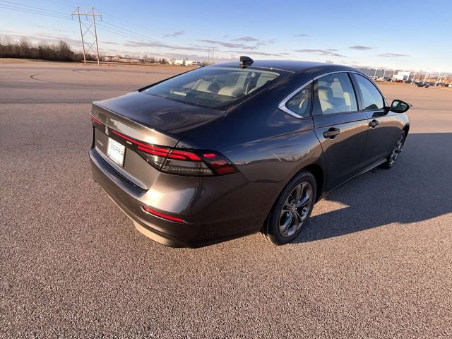 Used 2023 Honda Accord EX image 14
