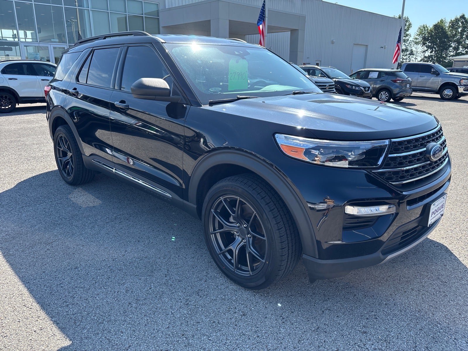 Used 2022 Ford Explorer XLT w/ Equipment Group 202A AWD/4WD video 1