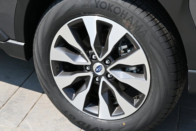 New 2025 Subaru Outback Touring XT image 12