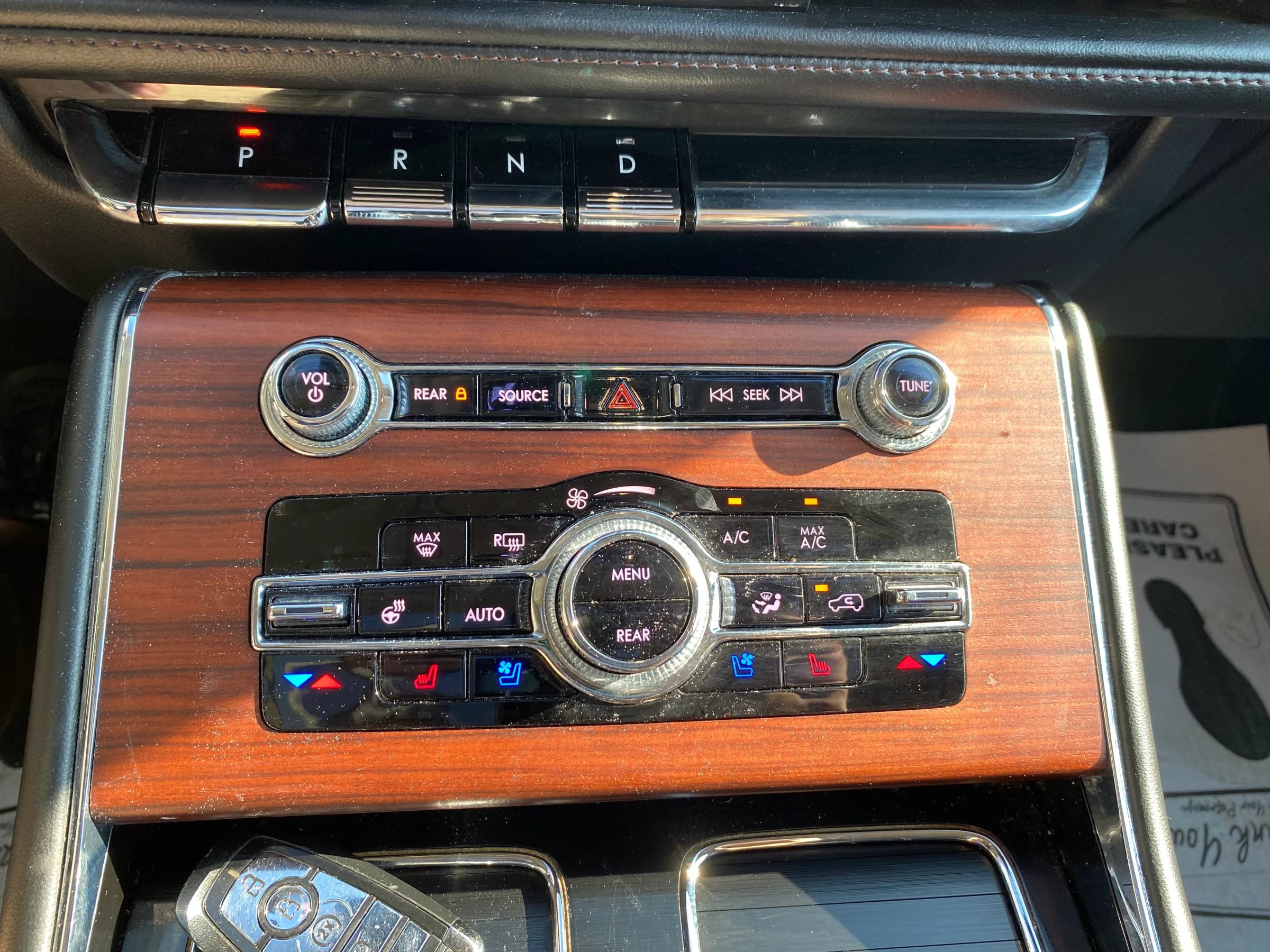 Used 2021 Lincoln Aviator Reserve w/ Elements Package Plus AWD/4WD image 25