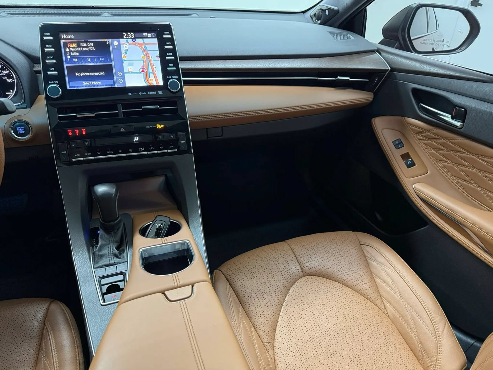 Used 2022 Toyota Avalon Limited w/ Advanced Safety Package FWD image 10