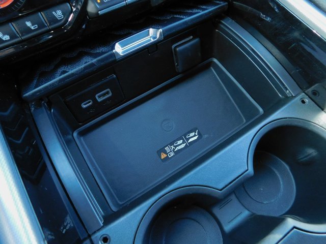 Used 2023 GMC Yukon XL Denali image 31