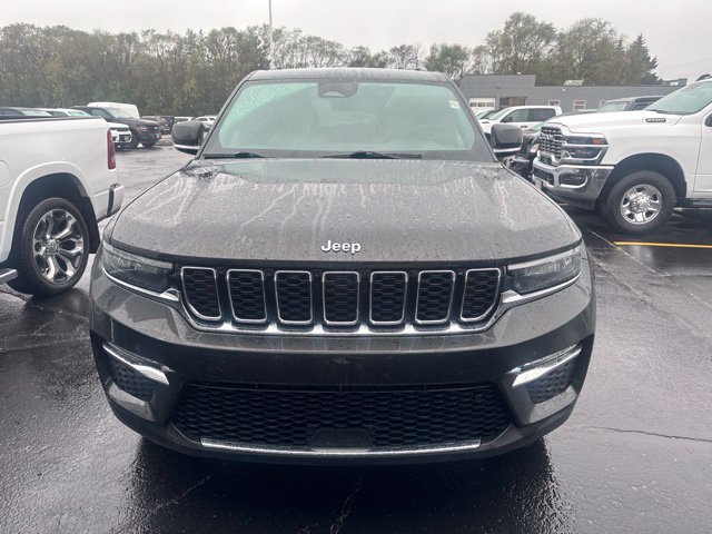 Used 2024 Jeep Grand Cherokee Limited AWD/4WD image 2