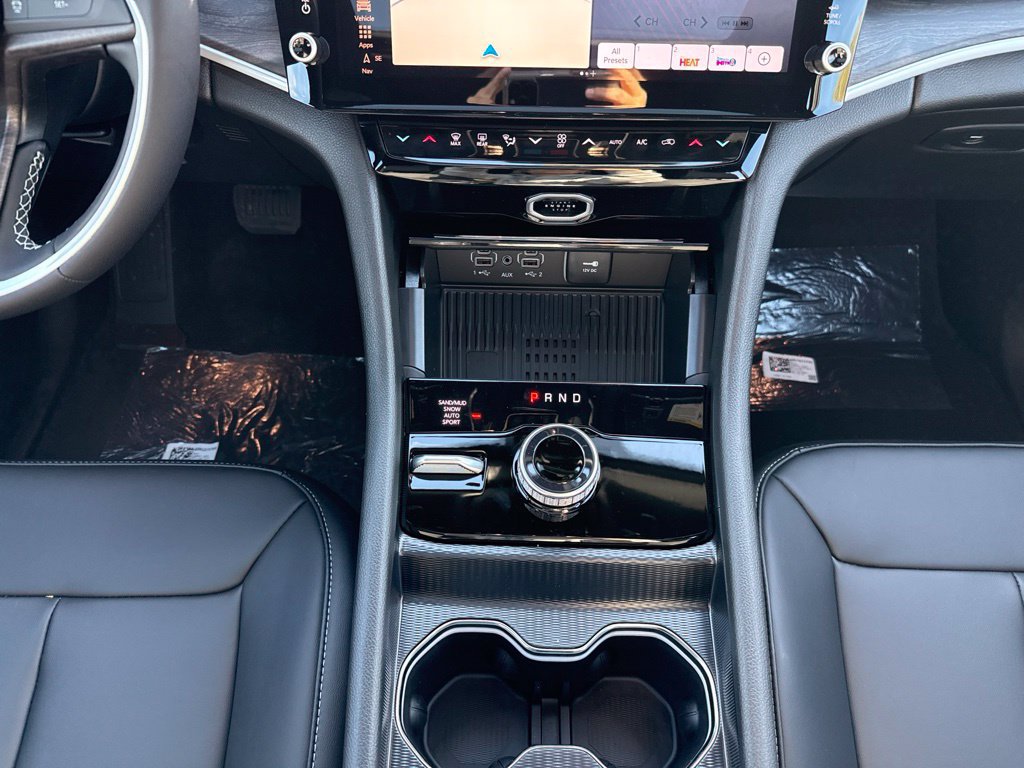 New 2027 Jeep Grand Cherokee Limited AWD/4WD image 19