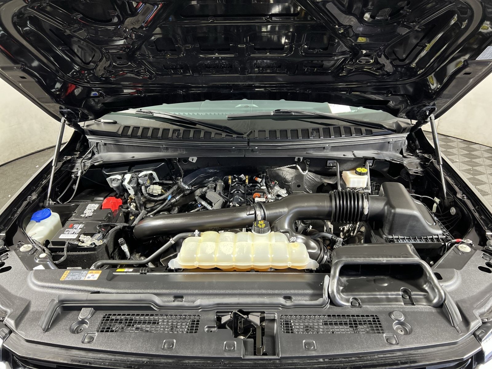 Certified 2023 Ford Expedition XLT AWD/4WD image 29