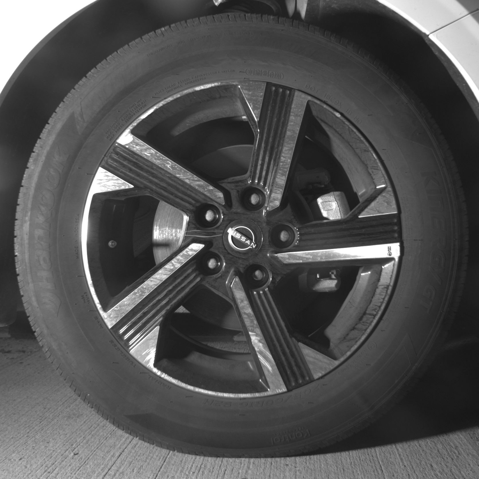 Used 2025 Nissan Sentra SV FWD image 13