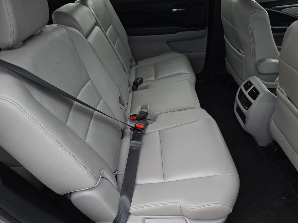 Used 2022 Honda Pilot Special Edition image 36