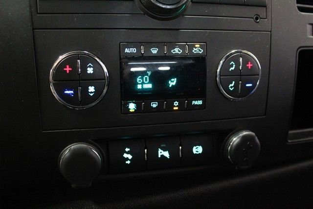 Used 2014 GMC Sierra 3500 SLE w/ SLE Preferred Package AWD/4WD image 28