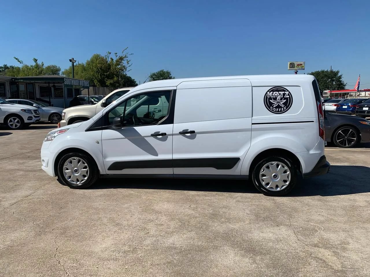 Used 2018 Ford Transit Connect XLT FWD image 9