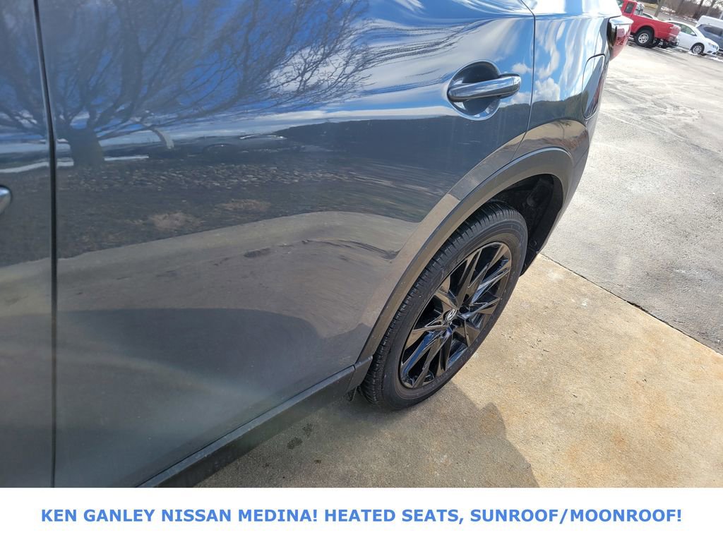 Used 2023 MAZDA CX-5 Carbon Edition image 12