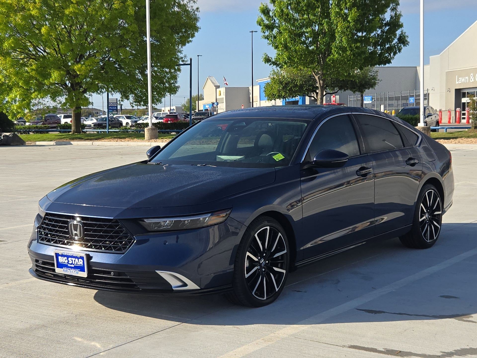 Used 2025 Honda Accord Touring image 8