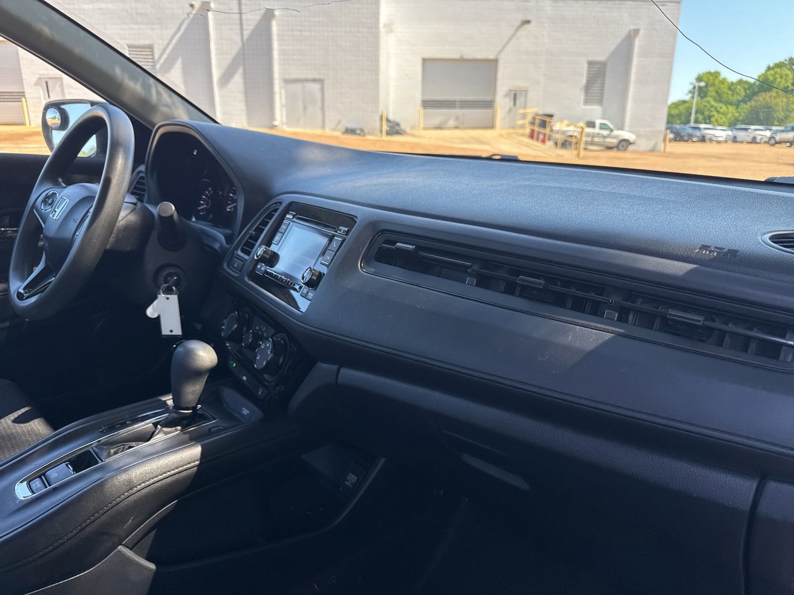 Used 2021 Honda HR-V LX image 18
