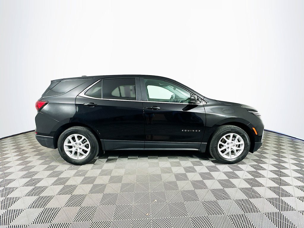 Used 2023 Chevrolet Equinox LT FWD image 11