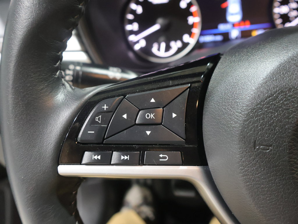 Used 2023 Nissan Altima 2.5 SV w/ SV Premium Package AWD/4WD image 32