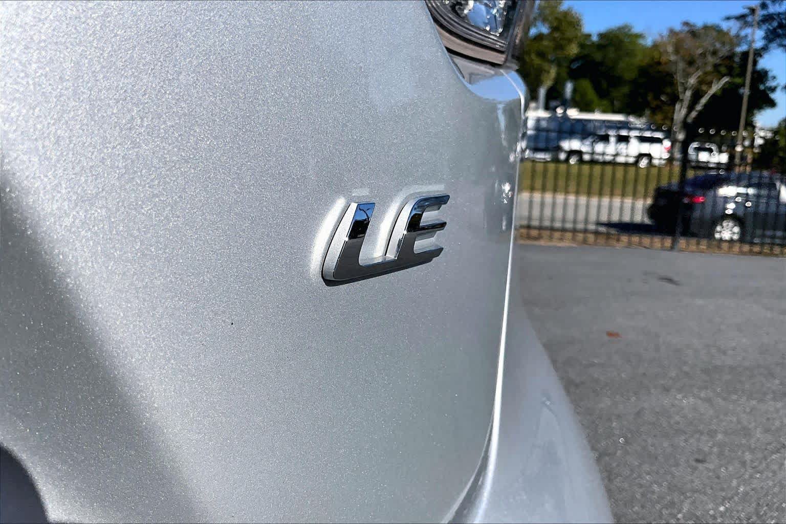 Used 2024 Toyota Corolla LE FWD image 10