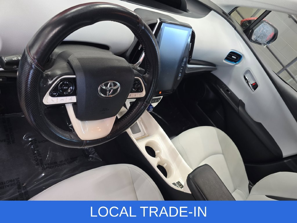 Used 2018 Toyota Prius Prime Advanced FWD image 16