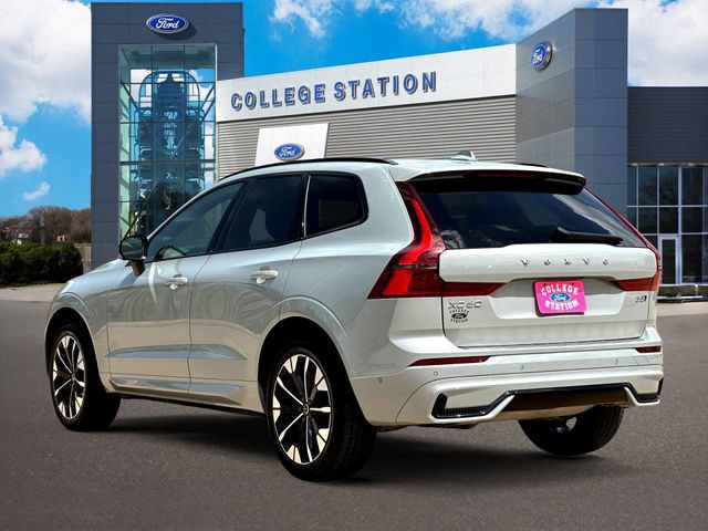 Used 2026 Volvo XC60 B5 Plus w/ Protection Package Premier AWD/4WD image 4