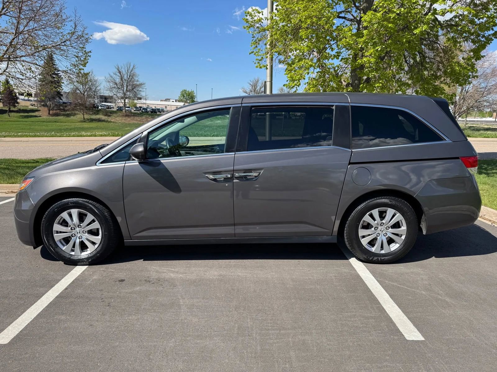 Used 2015 Honda Odyssey EX image 2