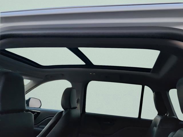 Used 2023 Lincoln Aviator AWD w/ Premium Package image 13