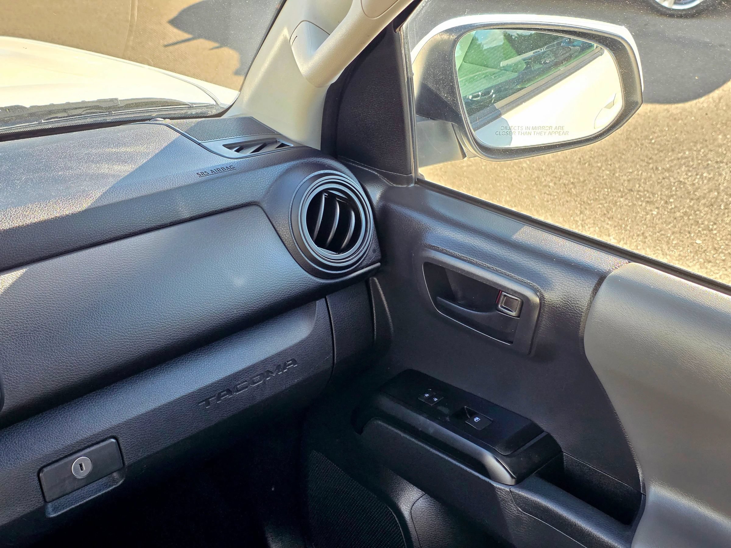 Used 2023 Toyota Tacoma SR AWD/4WD image 34