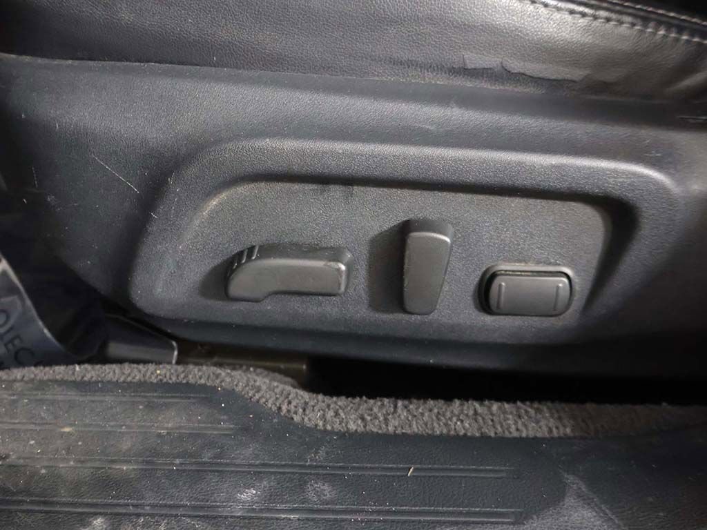 Used 2018 Subaru Outback 2.5i Limited AWD/4WD image 32