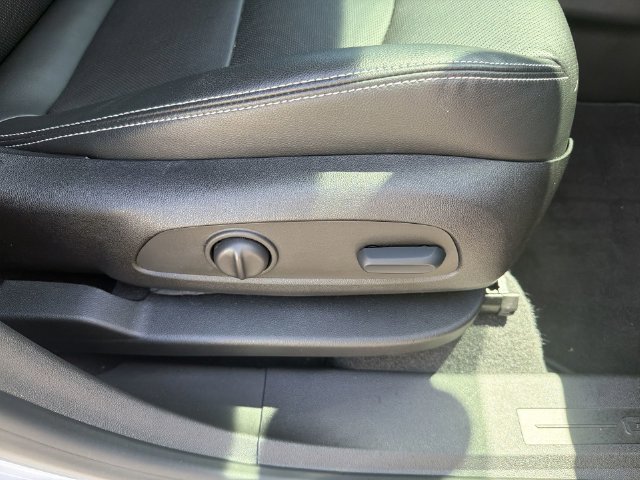 Certified 2022 GMC Terrain SLT w/ Infotainment Package II FWD image 20