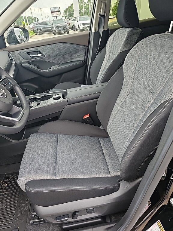 New 2023 Nissan Rogue SV AWD/4WD image 5