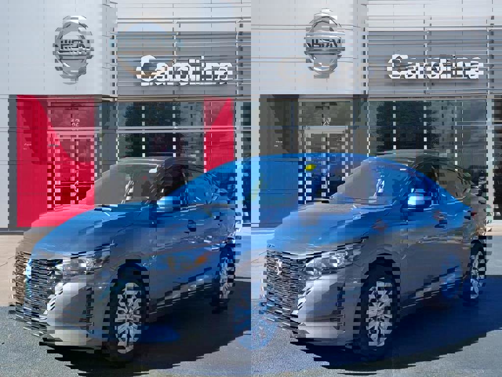 Used 2025 Nissan Sentra S image 3