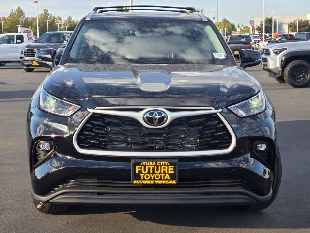 New 2026 Toyota Highlander XLE AWD/4WD image 2