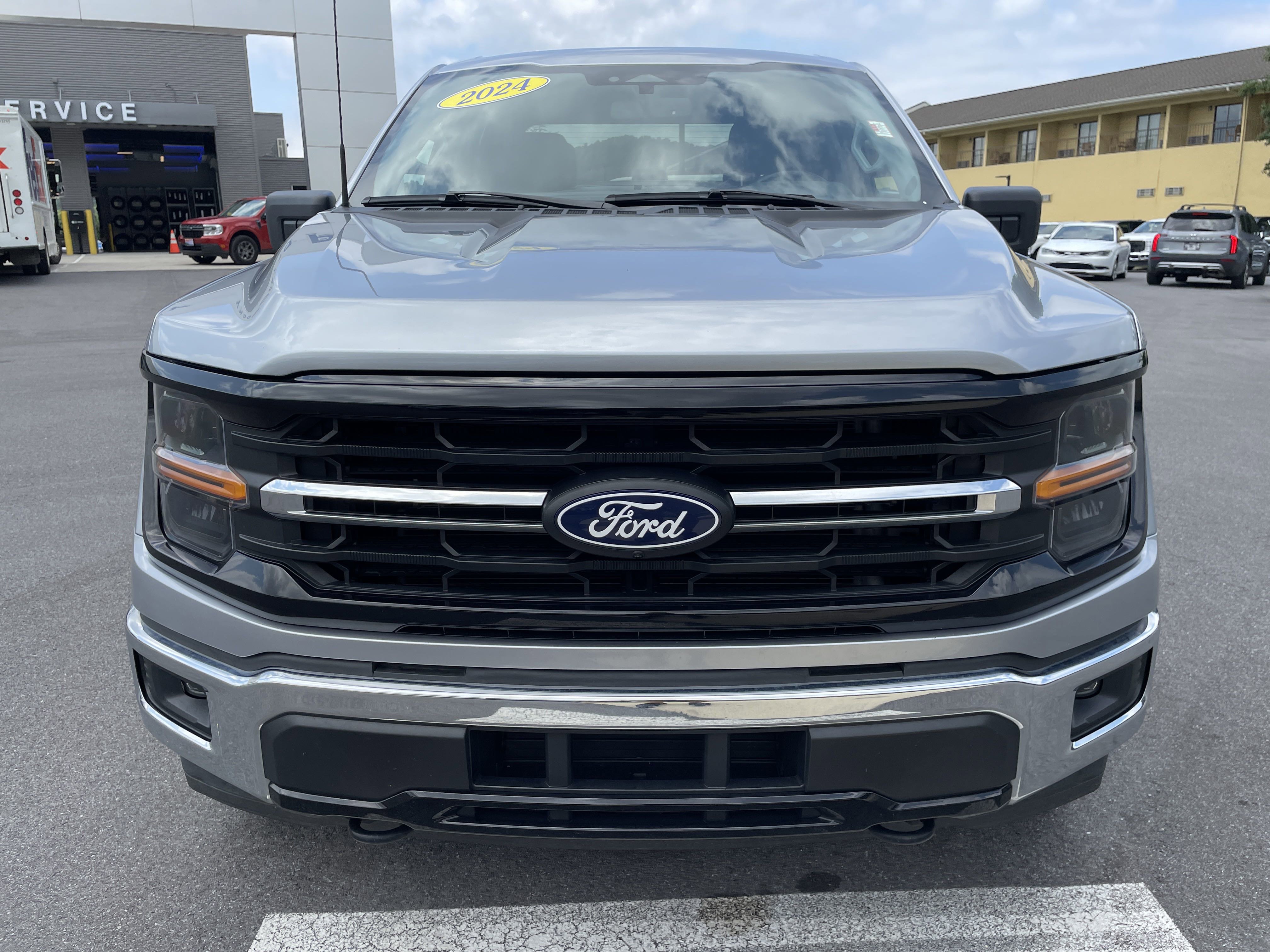 Used 2024 Ford F150 XLT w/ Mobile Office Package image 2