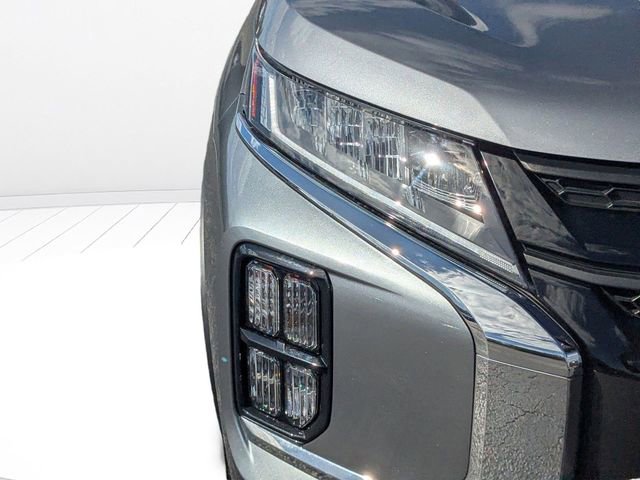 Used 2024 Mitsubishi Outlander Sport LE image 9