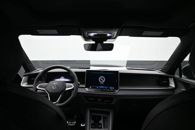 New 2026 Volkswagen Tiguan SE R-Line AWD/4WD image 10