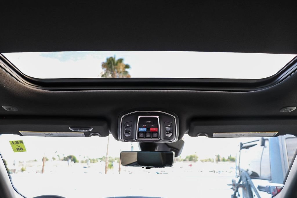 New 2026 Jeep Grand Cherokee Limited AWD/4WD image 19