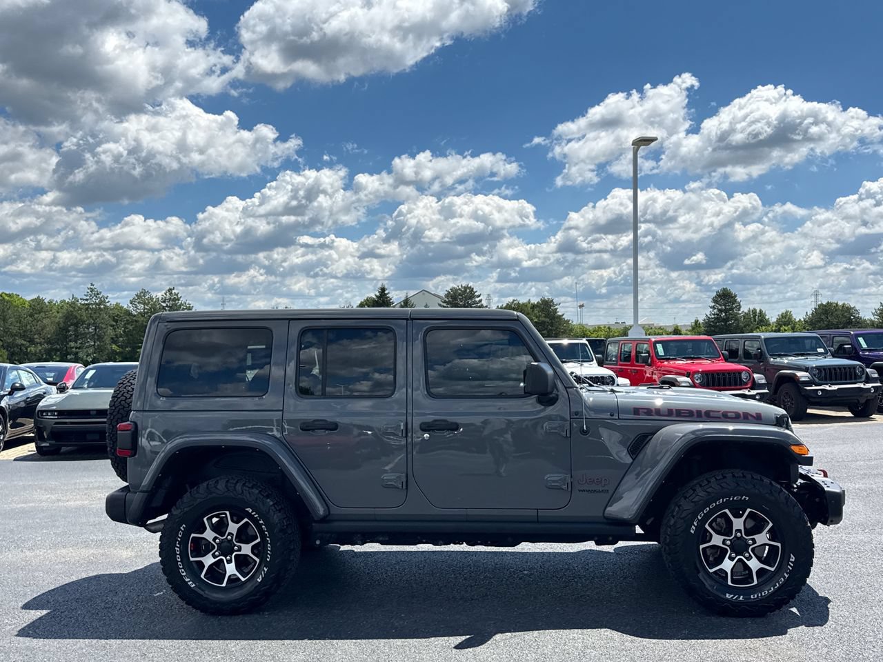 Used 2021 Jeep Wrangler Unlimited Rubicon AWD/4WD image 2
