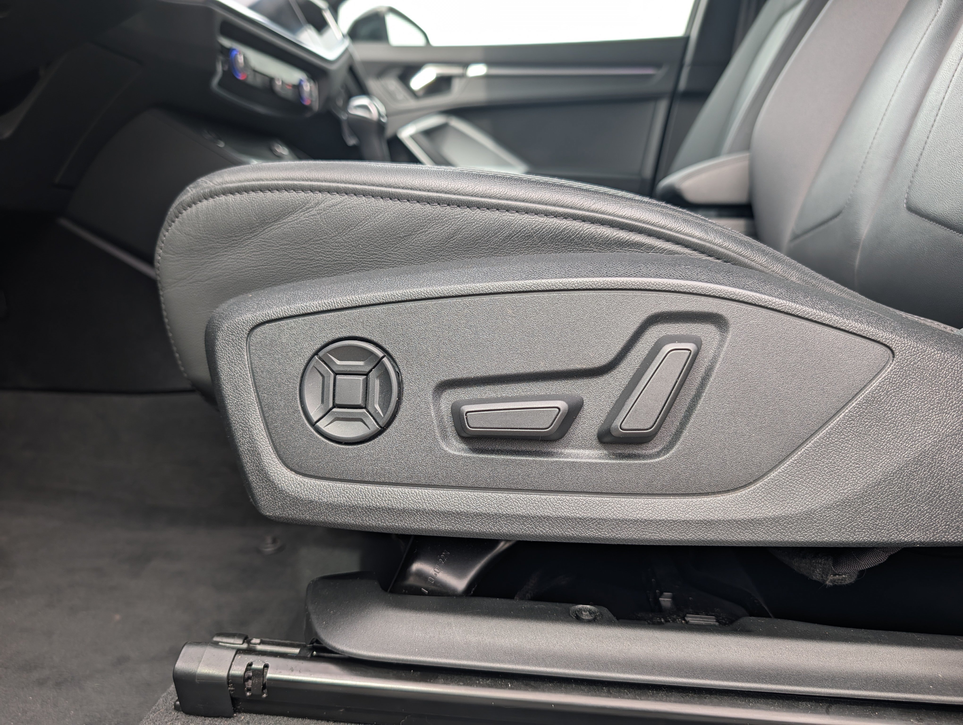 Used 2022 Audi Q3 2.0T Premium Plus AWD/4WD image 24