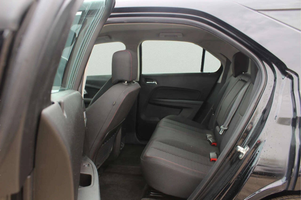 Used 2015 Chevrolet Equinox LS FWD image 6
