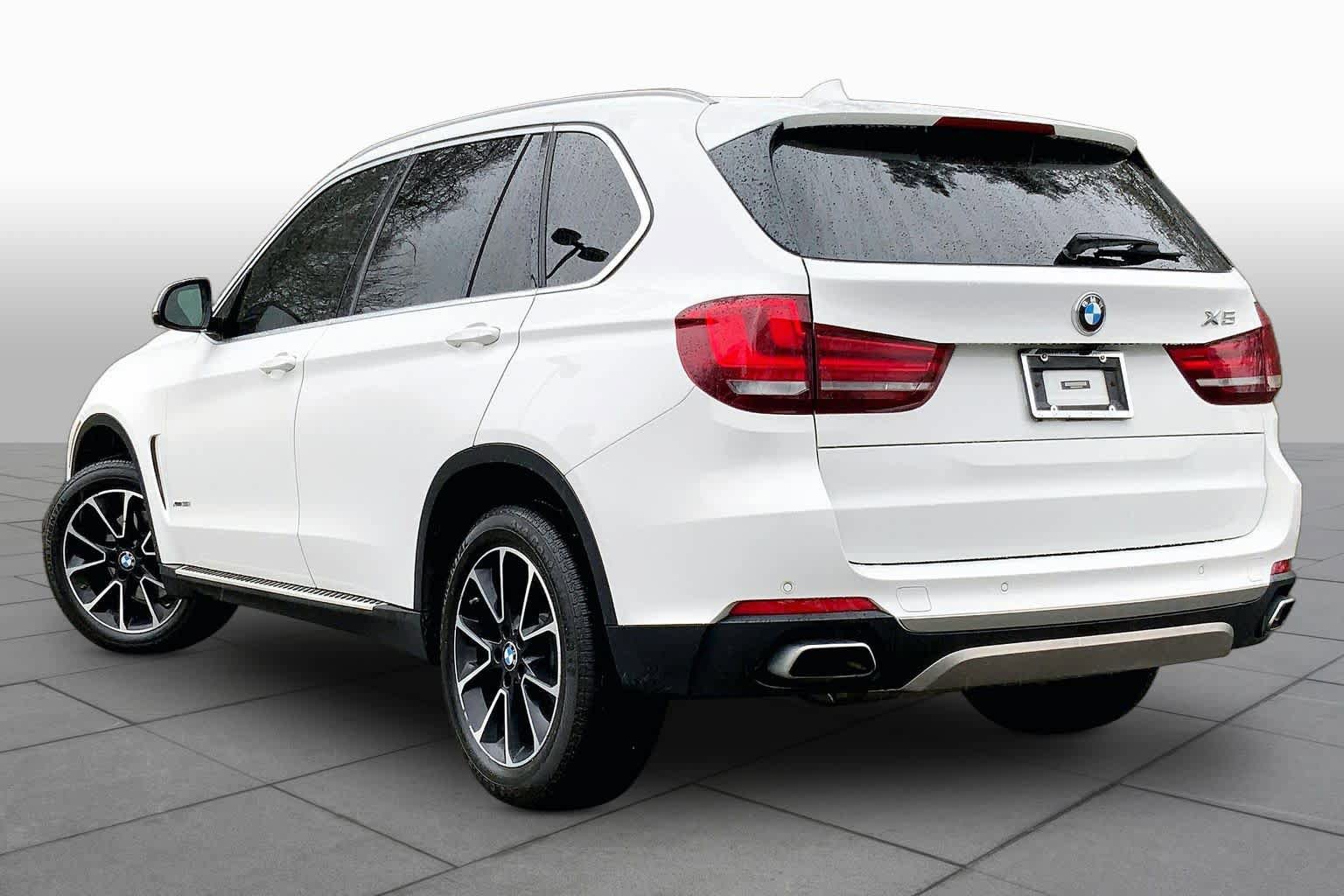 Used 2018 BMW X5 xDrive35i w/ M Sport Package AWD/4WD image 12